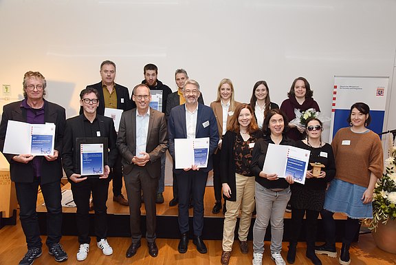 Gruppenfoto Menschen mit Behinderungen bei Verleihung des Landespreis 